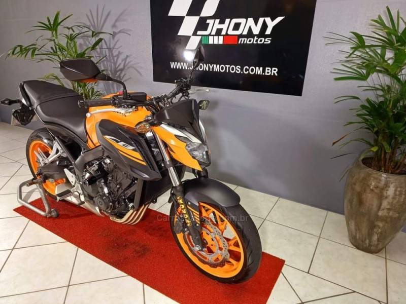 HONDA - CB 650 - 2019/2019 - Laranja - R$ 45.900,00