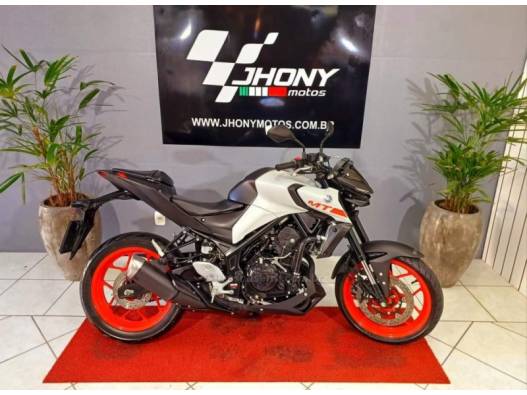 YAMAHA - MT - 2021/2021 - Cinza - R$ 28.900,00