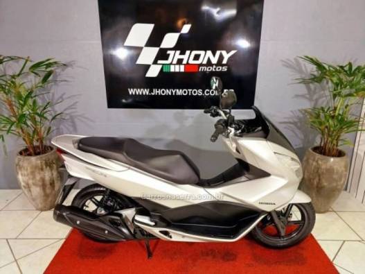 HONDA - PCX - 2018/2018 - Prata - R$ 14.900,00