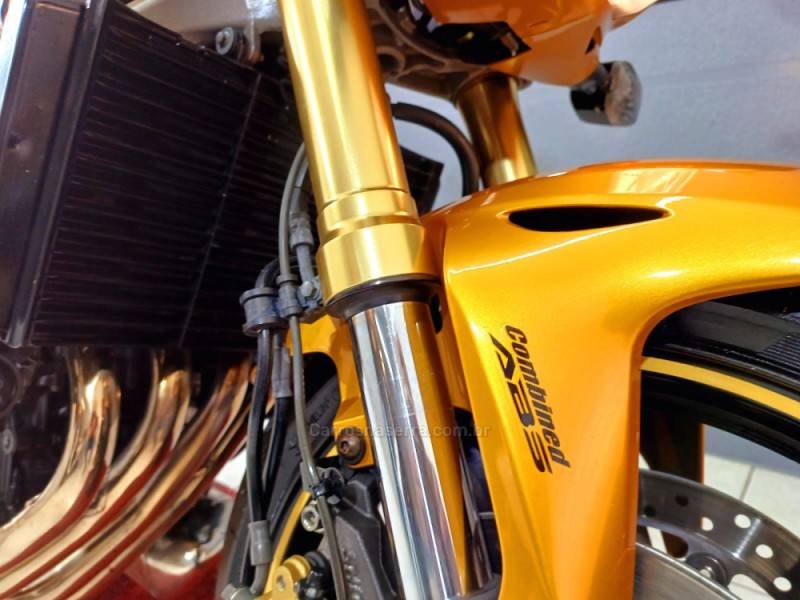 HONDA - CB 600F - 2010/2010 - Dourada - R$ 38.000,00