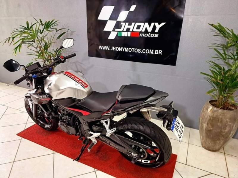 HONDA - CB 500F - 2021/2021 - Prata - R$ 35.500,00