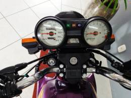 HONDA - CBX 200 STRADA - 1998/1998 - Roxa - R$ 8.500,00