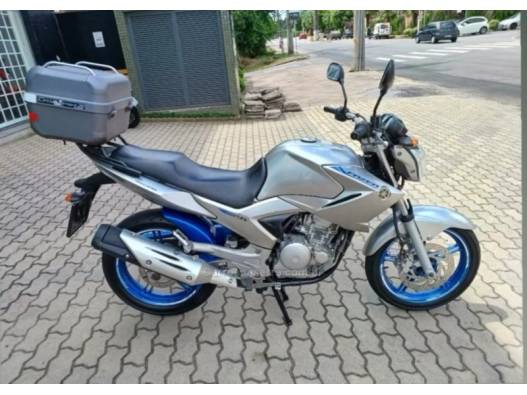 YAMAHA - FAZER - 2012/2012 - Prata - R$ 14.800,00