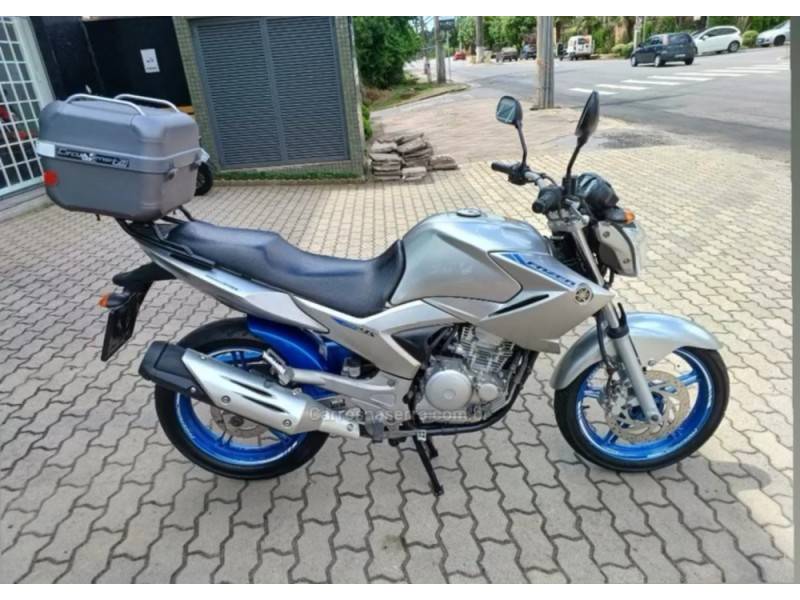 YAMAHA - FAZER - 2012/2012 - Prata - R$ 14.800,00