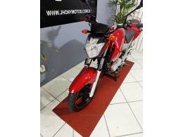 YAMAHA - FAZER - 2013/2013 - Vermelha - R$ 14.900,00