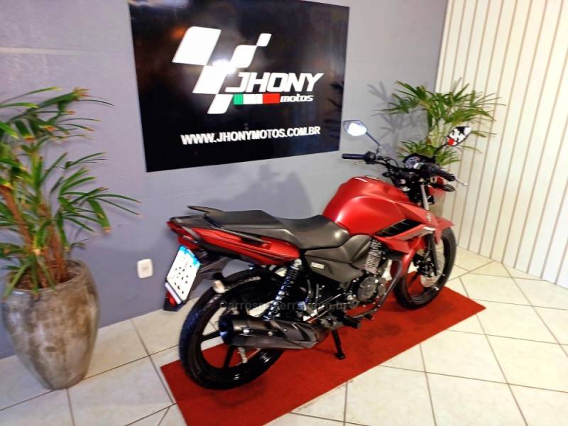 YAMAHA - FAZER - 2022/2022 - Vermelha - R$ 16.900,00