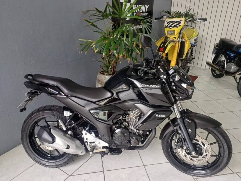 YAMAHA - FAZER - 2023/2023 - Preta - R$ 19.900,00