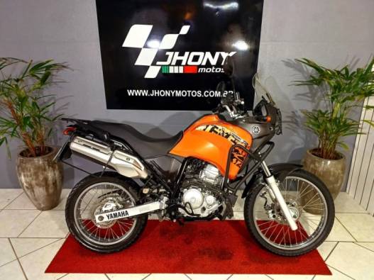 YAMAHA - XTZ 250 - 2014/2014 - Laranja - R$ 18.500,00