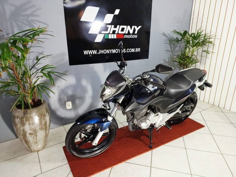 HONDA - CB 300R - 2012/2012 - Azul - R$ 13.500,00