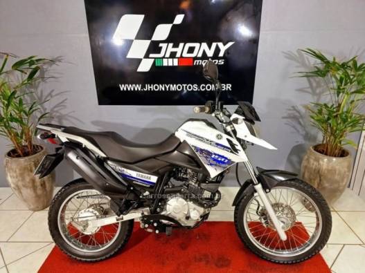YAMAHA - XTZ 150 - 2015/2015 - Branca - R$ 14.800,00