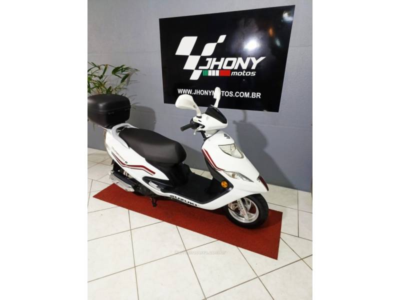 SUZUKI - BURGMAN - 2014/2014 - Branca - R$ 8.000,00