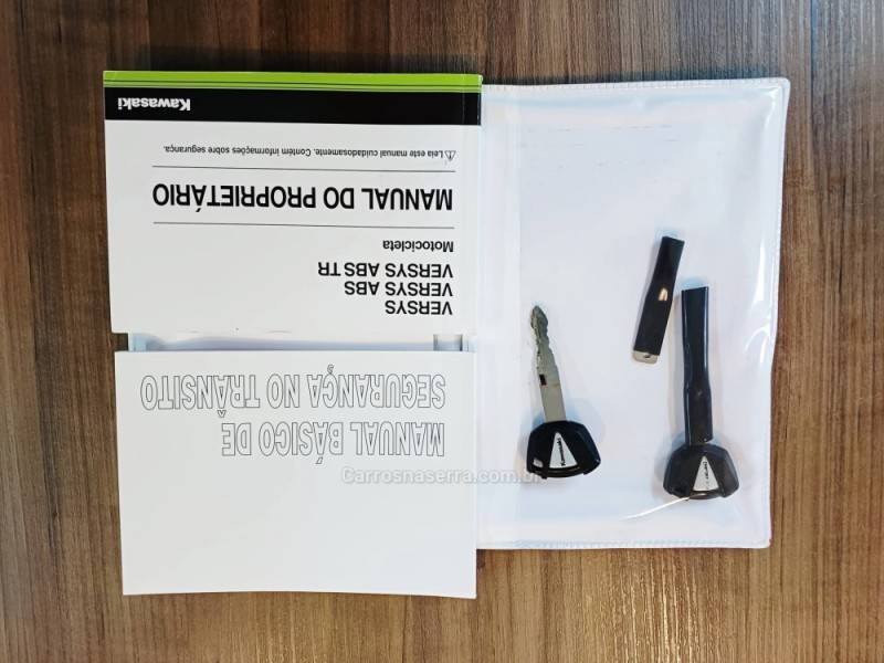 KAWASAKI - VERSYS 650 - 2016/2016 - Verde - R$ 35.900,00