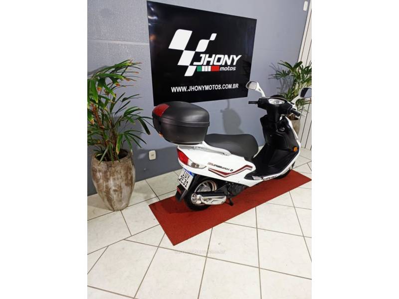 SUZUKI - BURGMAN - 2014/2014 - Branca - R$ 8.000,00