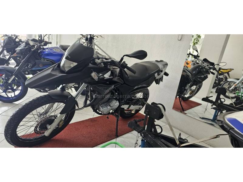 HONDA - XRE 300 - 2011/2011 - Preta - R$ 15.900,00