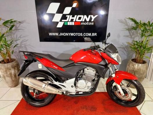 HONDA - CB 300R - 2010/2010 - Vermelha - R$ 11.900,00