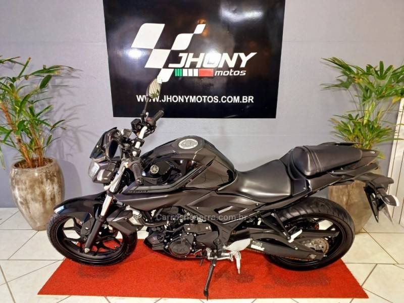 YAMAHA - MT - 2018/2018 - Preta - R$ 24.500,00