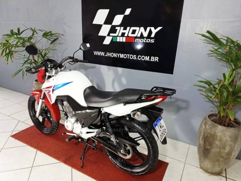 HONDA - CG 150 - 2015/2015 - Branca - R$ 13.900,00