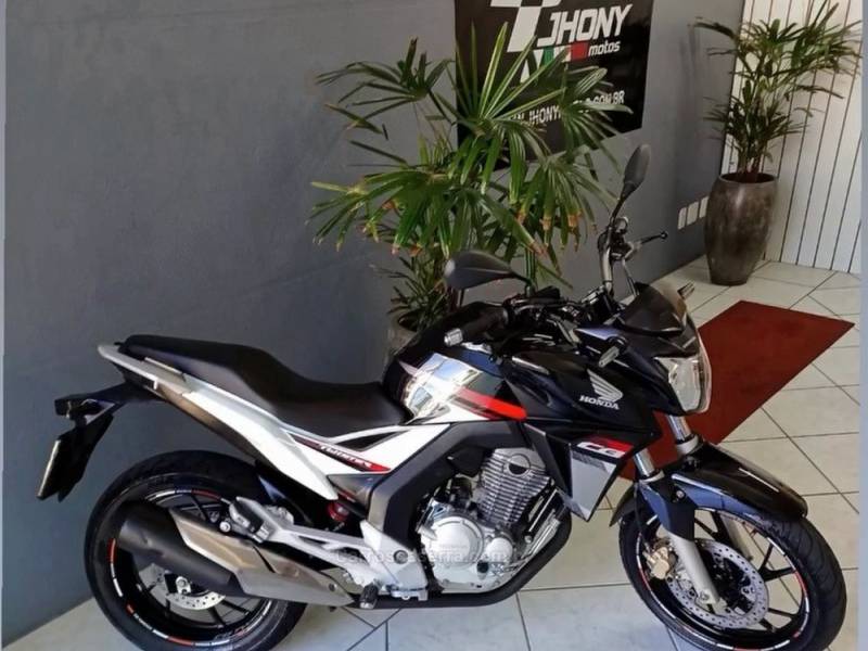 HONDA - CB 250F TWISTER - 2017/2017 - Preta - R$ 17.500,00